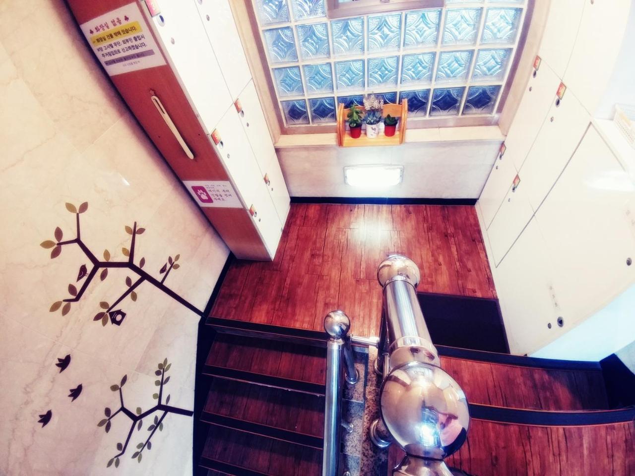 Easylivingtel Hotel Seoul Exterior photo